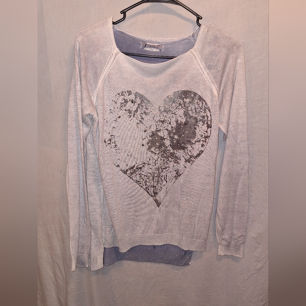 FEMME FATALE- Gray Heart Print Sweater